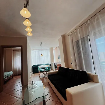 Appartamento Lovely Golem, Durres *
